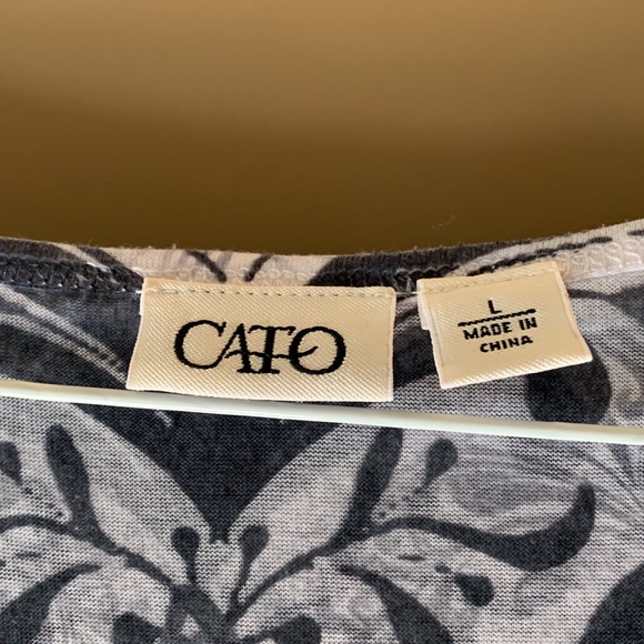 Cato Top - Picture 3 of 3